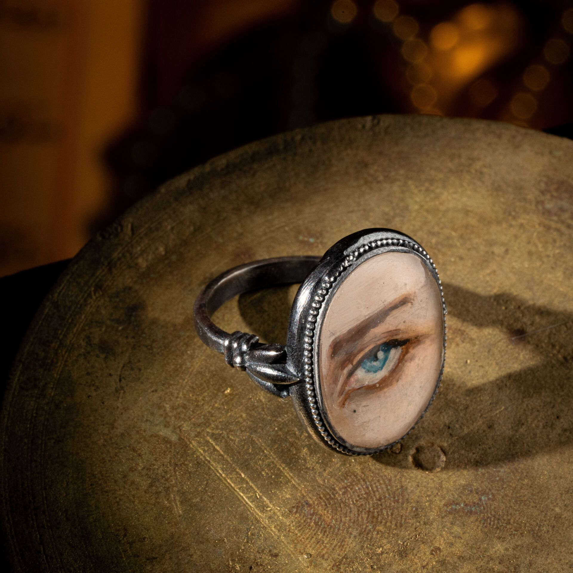 Dark Gaze Ring