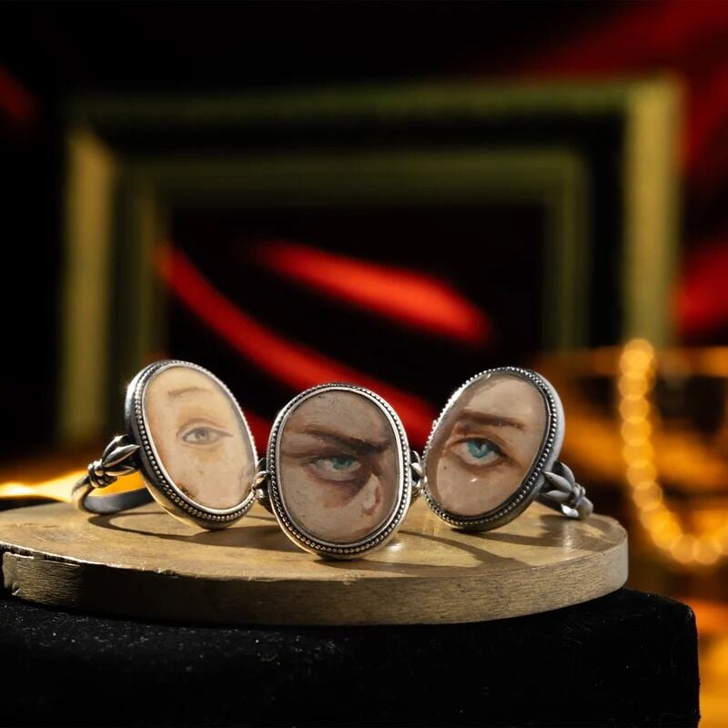 Dark Gaze Ring