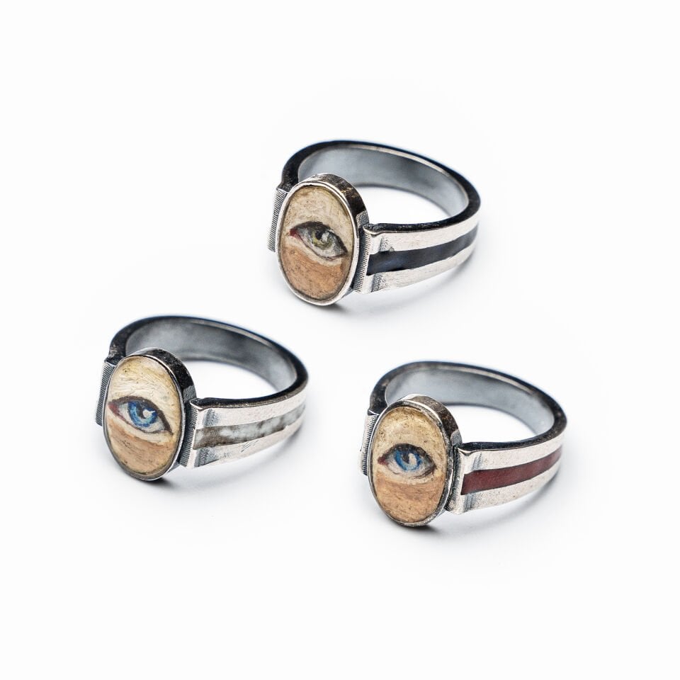 Minimal Subtle Gaze Ring