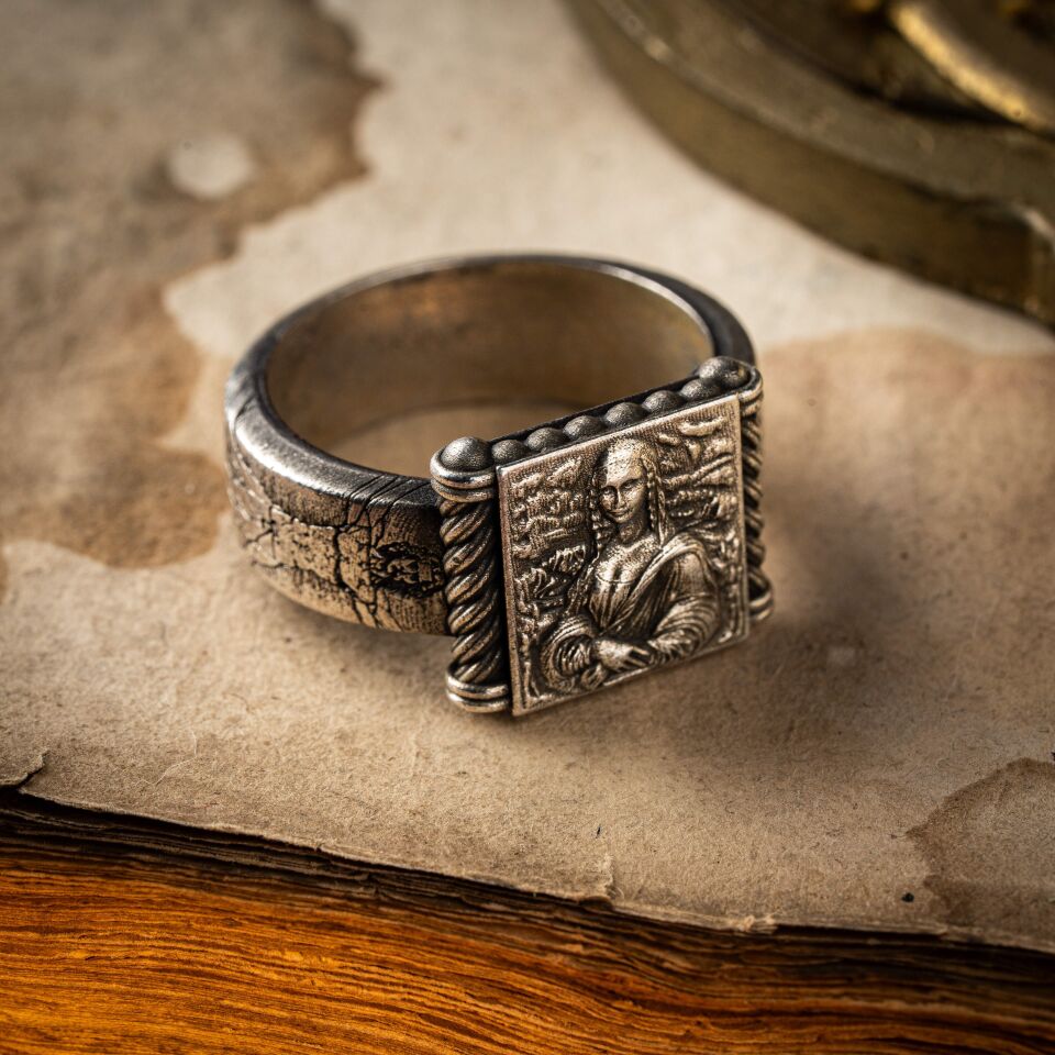 Leonardo Da Vinci Ring