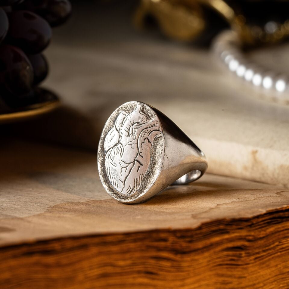 Anatomical Heart Ring
