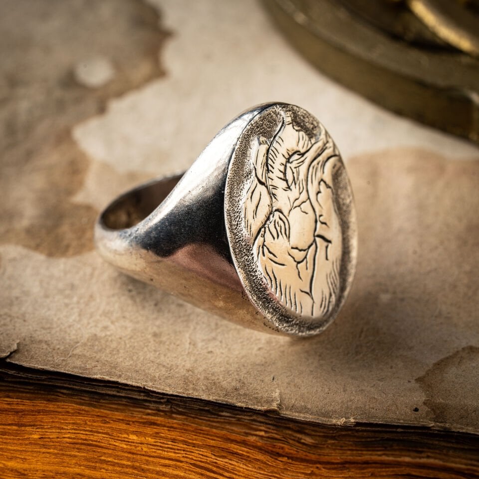Anatomical Heart Ring
